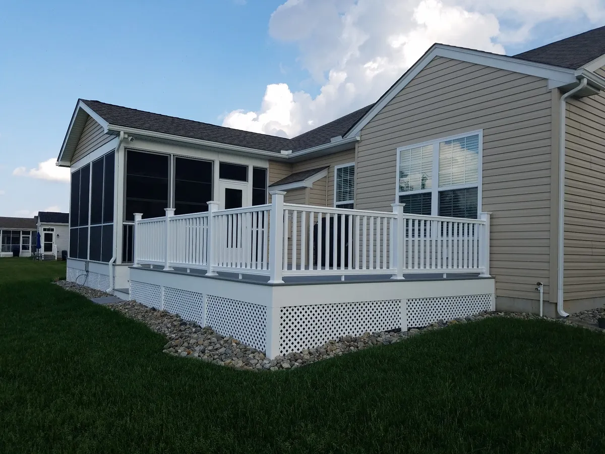 Magnolia Delaware deck by Wright Contracting, photo 3 of 4